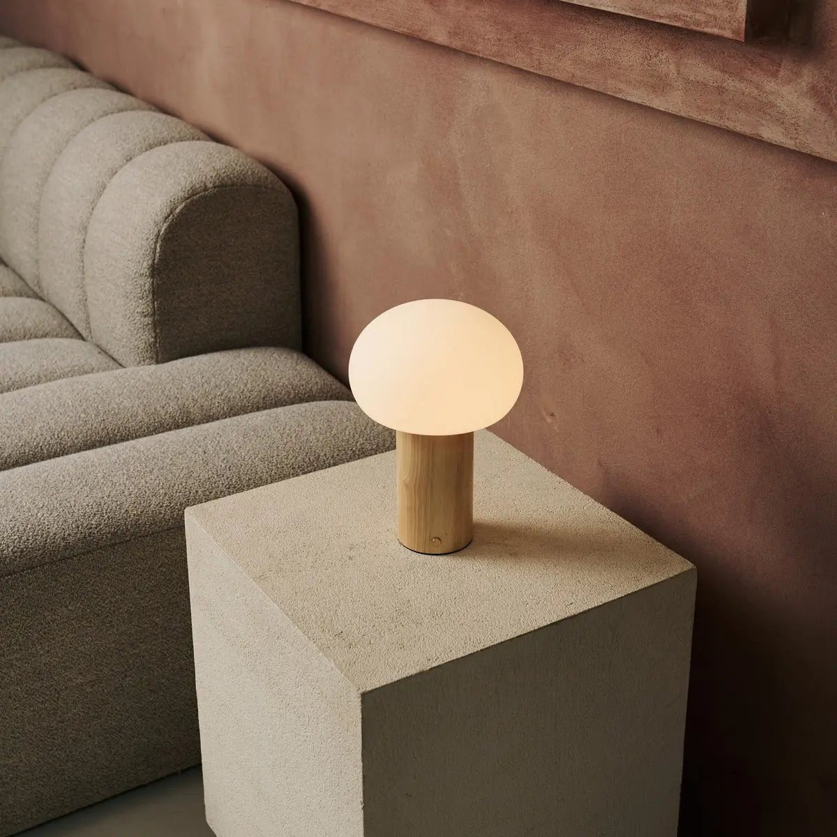 Tavellio-Amsterdam - Sam lichtbruine houten tafellamp met glas en oplaadbare batterij | Dimbare en veelzijdige verlichting