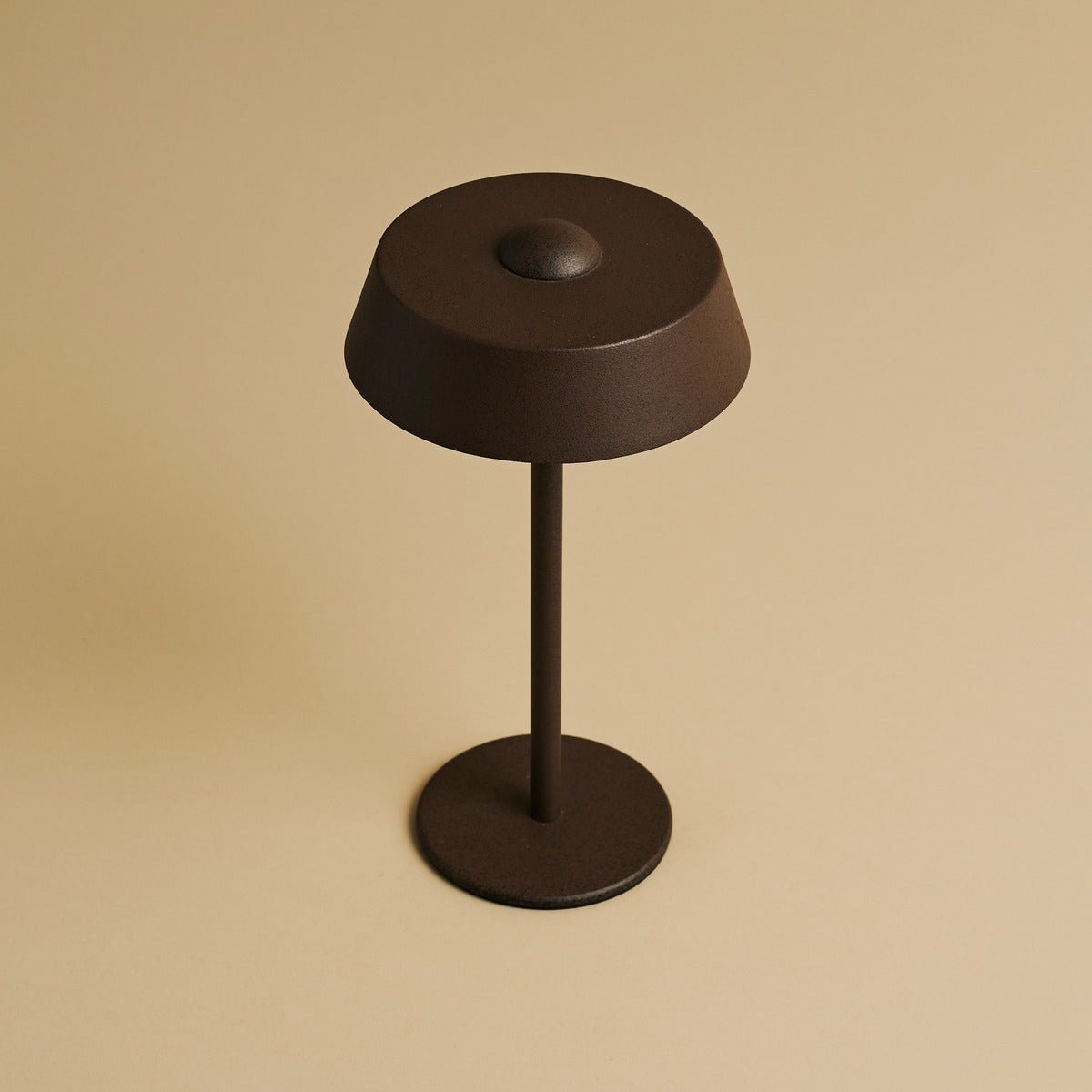 Tavellio-Amsterdam - Luca Mocha Brown - USB -oplaadbare lamp L Minimalistisch, speels en dimpelbaar