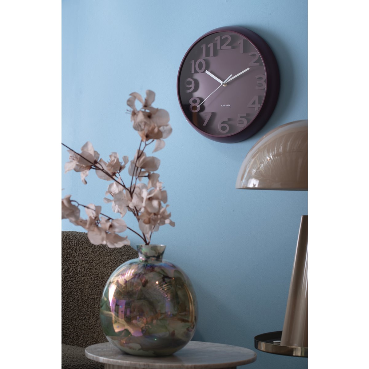 Karlsson - Wandklok verhoogde klassieke cijfers