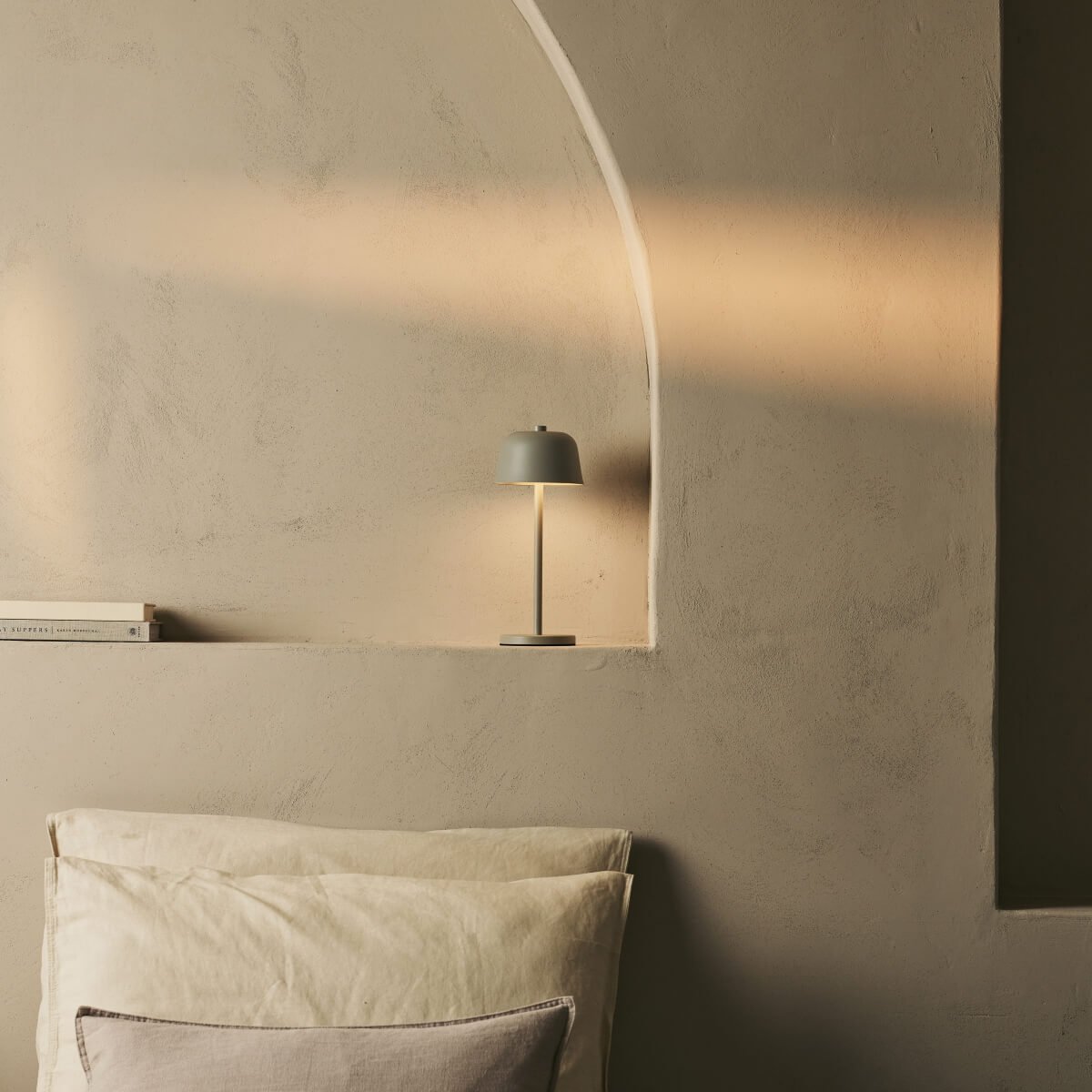 Tavellio-Amsterdam - Anton Shadow Gray Oplaadbare tafellamp | Stijlvolle en draadloze verlichting