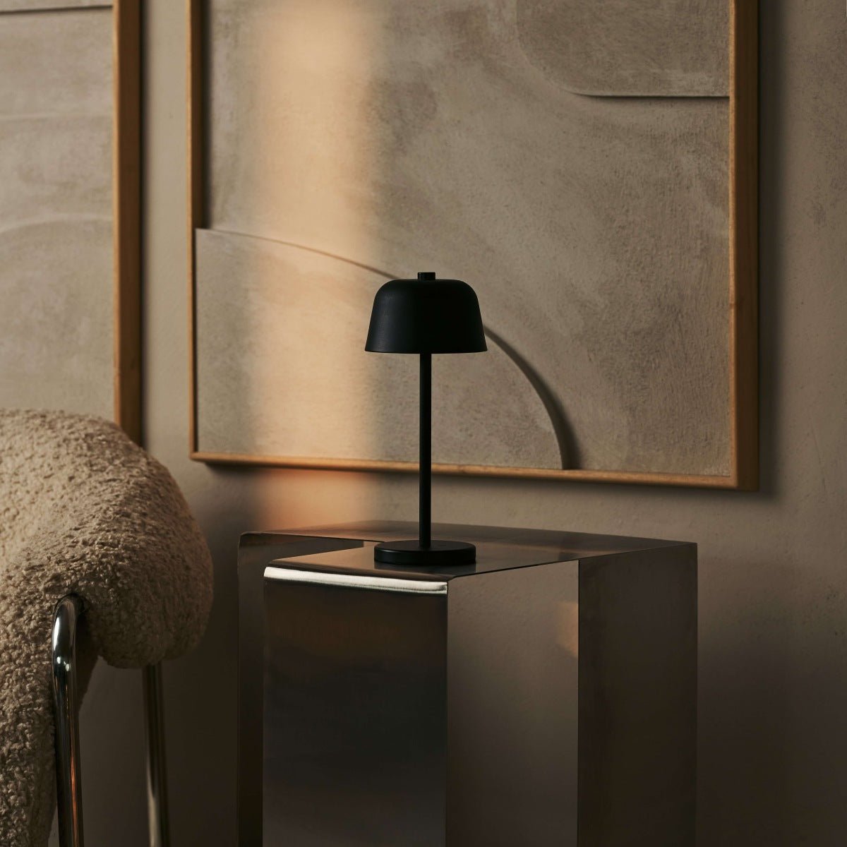Tavellio-Amsterdam - Anton Zwarte Oplaadbare Tafellamp | Stijlvolle en draadloze verlichting