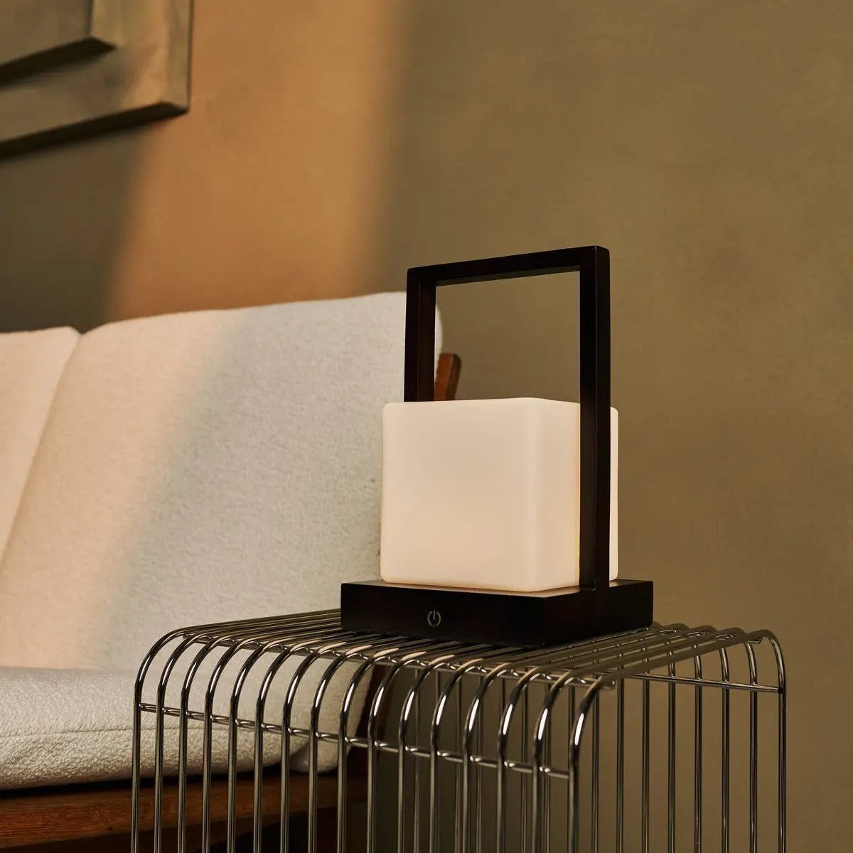 Tavellio-Amsterdam - Noah donkerbruine houten oplaadbare tafellamp met glas en houten handgreep