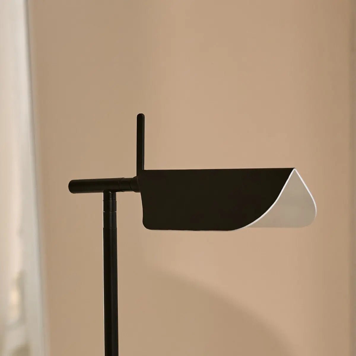 Tavellio-Amsterdam - Marcello zwart metalen dressoirlamp – modern Scandinavisch design