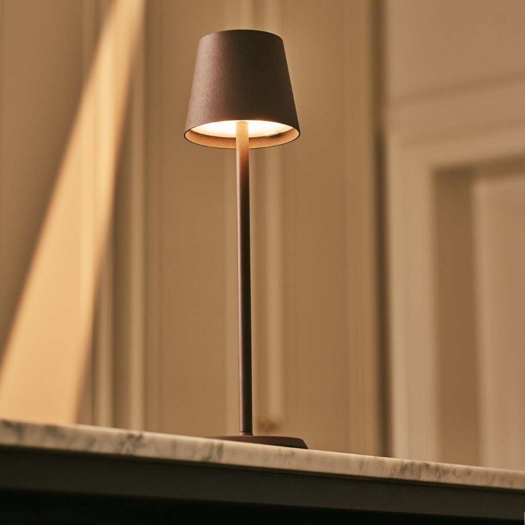 Tavellio-Amsterdam - Jasper Mocha Brown - Draadloze lamp met batterij L metaal, dimable en 3 lichtstadia