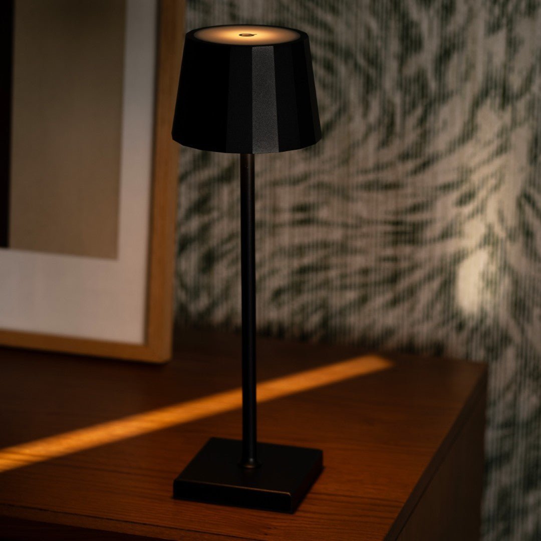 Tavellio-Amsterdam - William Black oplaadbare ijzeren tafellamp | Dimbaar en draagbaar | Batterijduur van 100 uur