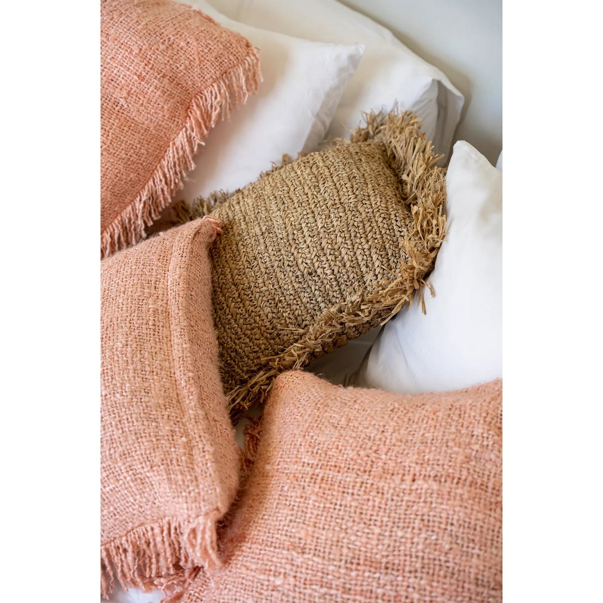 Bazar Bizar - Kussenhoes 'Oh My Gee' (Zalm Roze, 30x50)