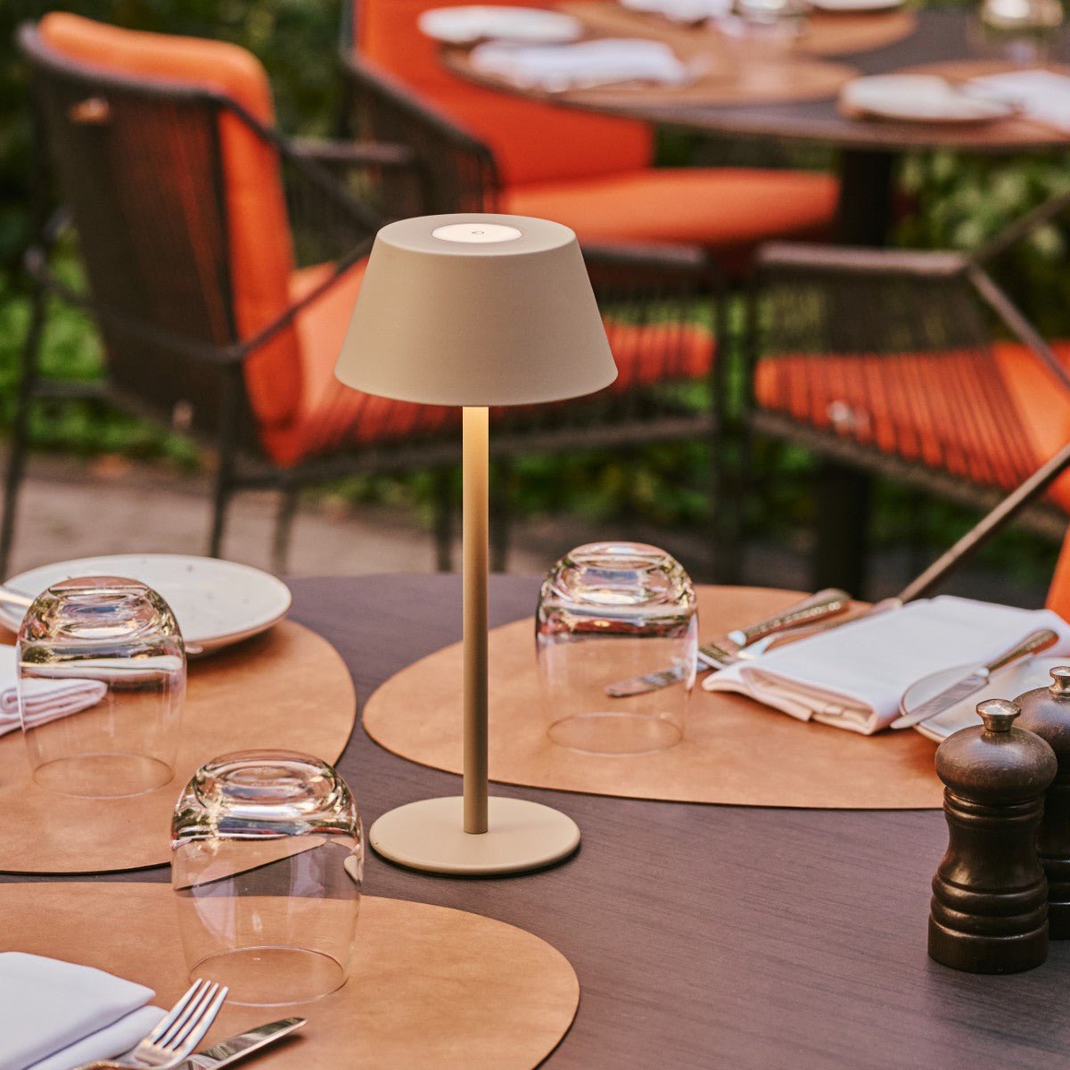 Tavellio-Amsterdam - Milou Koala Brown - Draadloze tafellamp