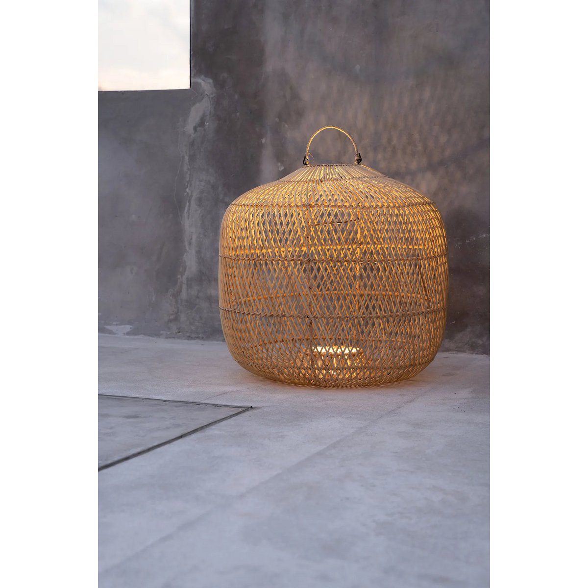 Bazar Bizar - Hängelampe 'Batu Bolong' (Natur, M)