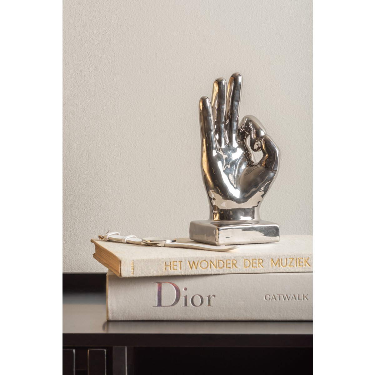 Gegenwart - Statue Perfect