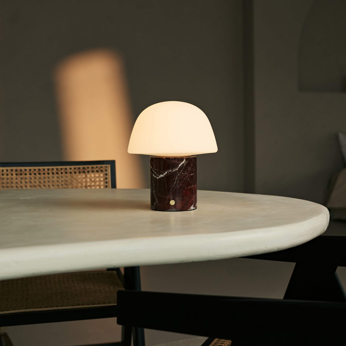 Tavellio-Amsterdam - Maes Red / Rosso Levanto - Elegante marmeren oplaadbare tafellamp