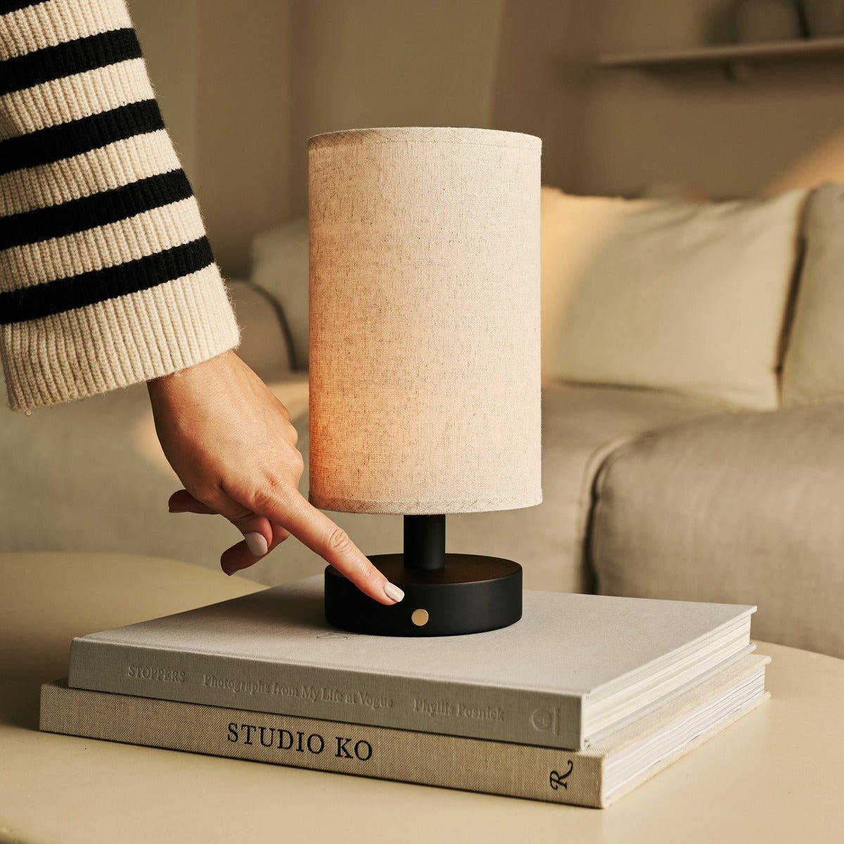 Tavellio-Amsterdam - Ben zwart houten tafellamp - Oplaadbaar en dimbaar