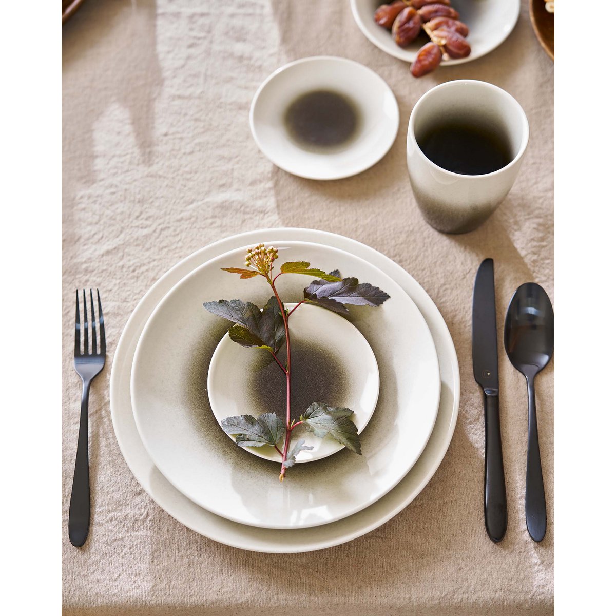 vtwonen - Set/16 Dinnerware Black Gradient