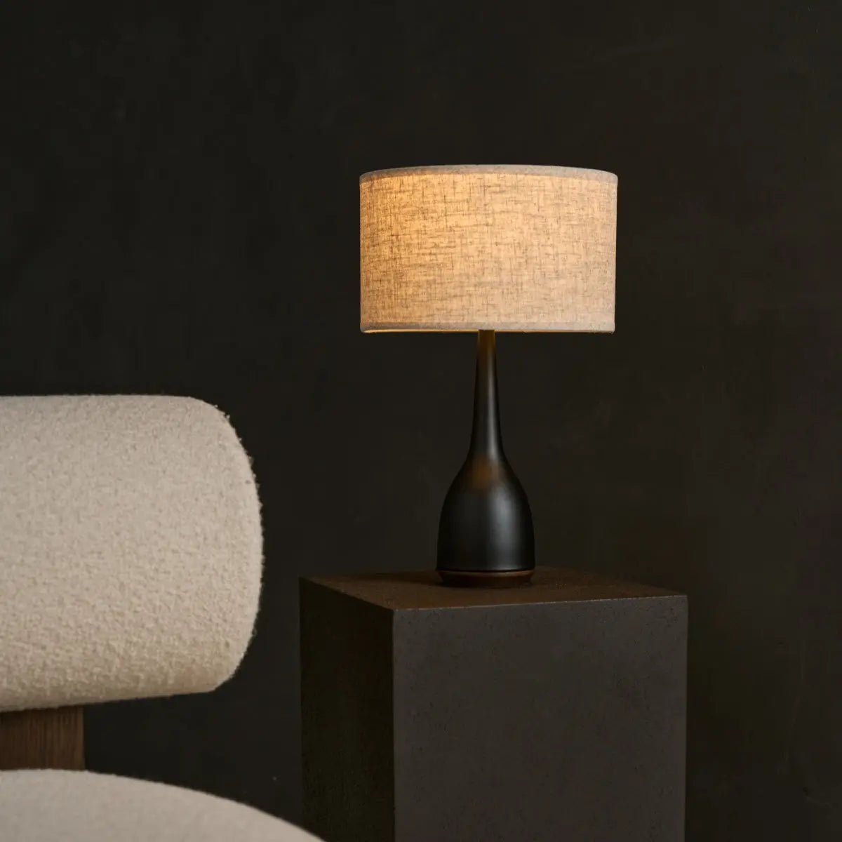 Tavellio-Amsterdam - Jacob zwarte lamp met beige kap – elegante en warme verlichting