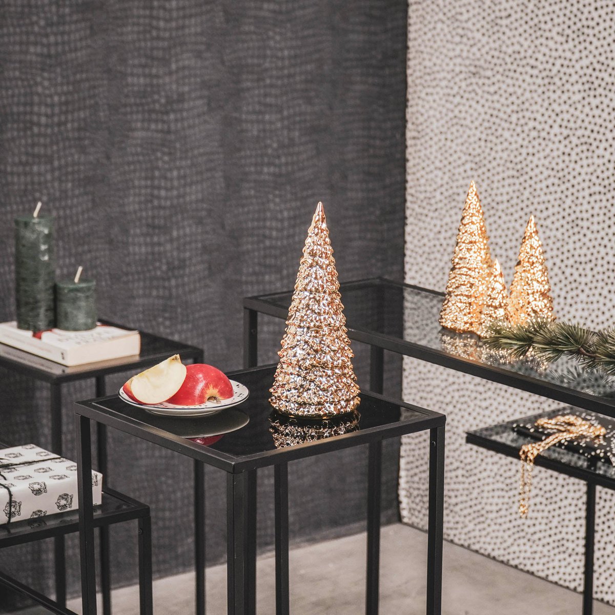 Housevitamin - Kerstornament 'Kerstboom' (20cm hoog, Goud)