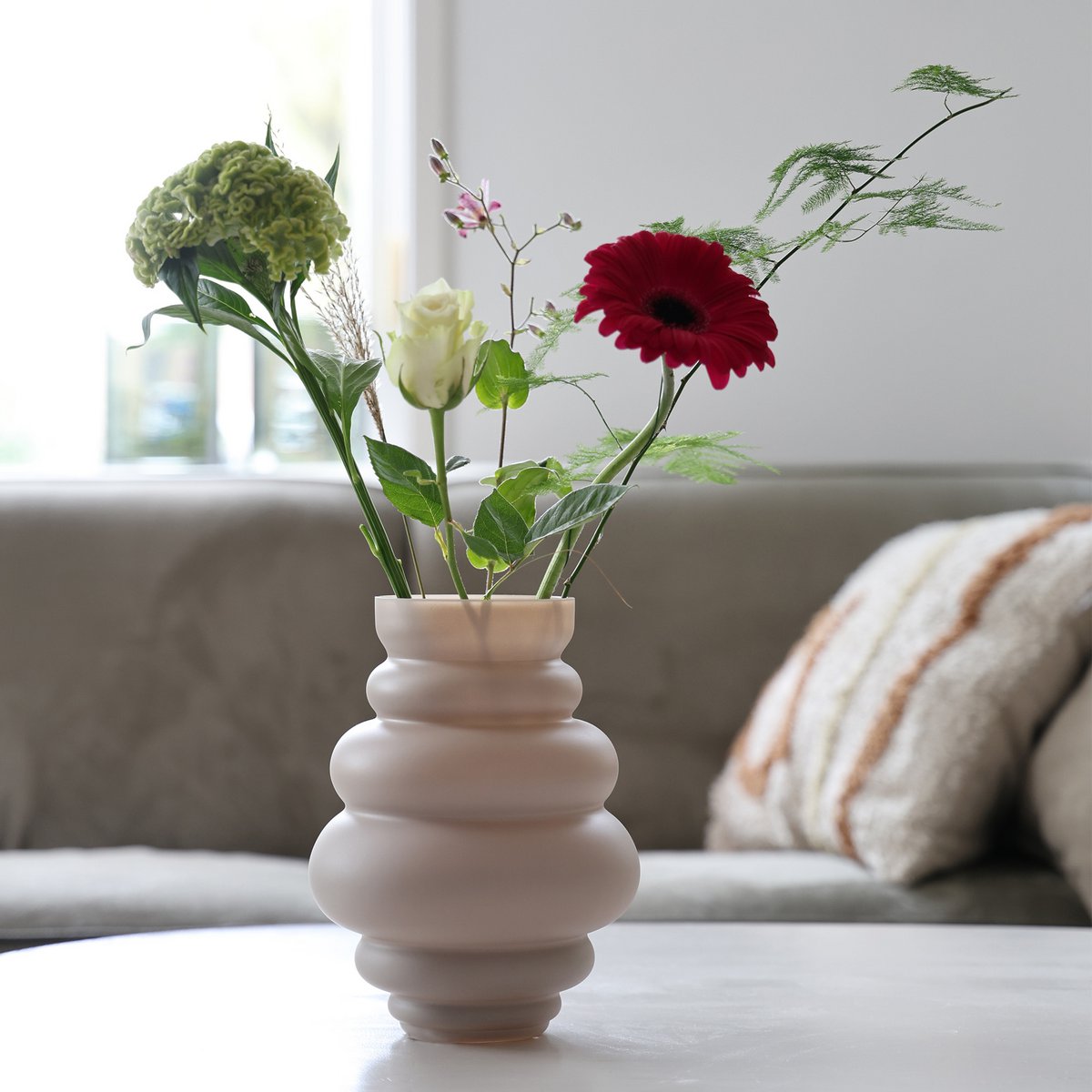 Vase the World - Vaas - Maputo matte ivory