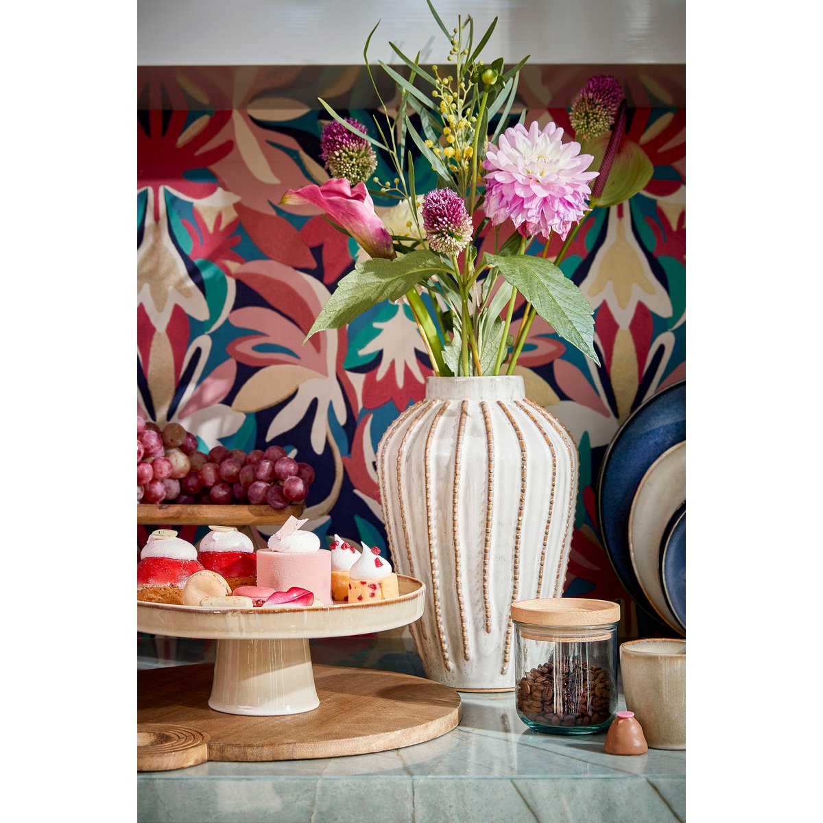 Mica Decorations - Racco Taartplateau - H11 x Ø28 cm - Steengoed - Beige