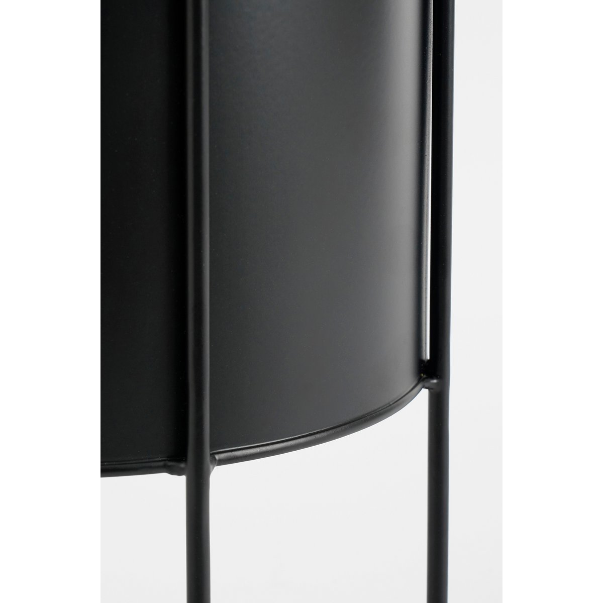 Mica Decorations - Petry Bloempot op Standaard - Set van 3 - L27 x B25 x H51 cm - Metaal - Zwart