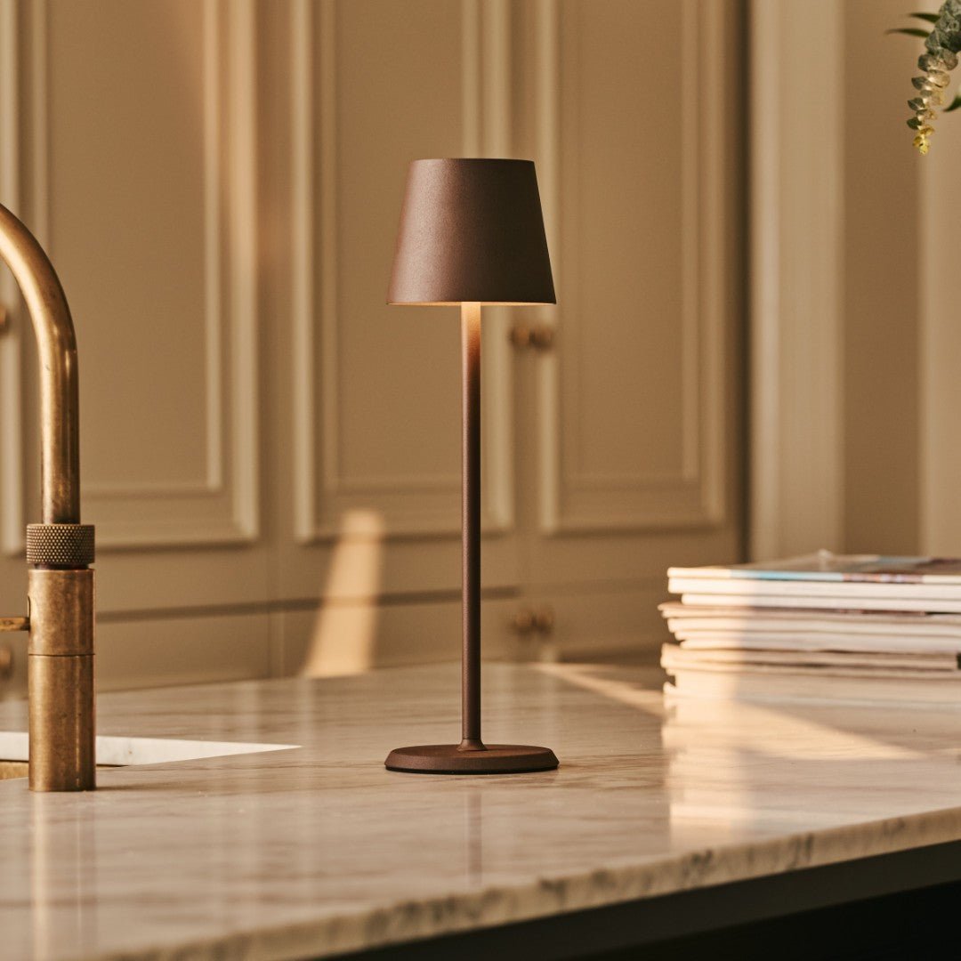 Tavellio-Amsterdam - Jasper Mocha Brown - Draadloze lamp met batterij L metaal, dimable en 3 lichtstadia