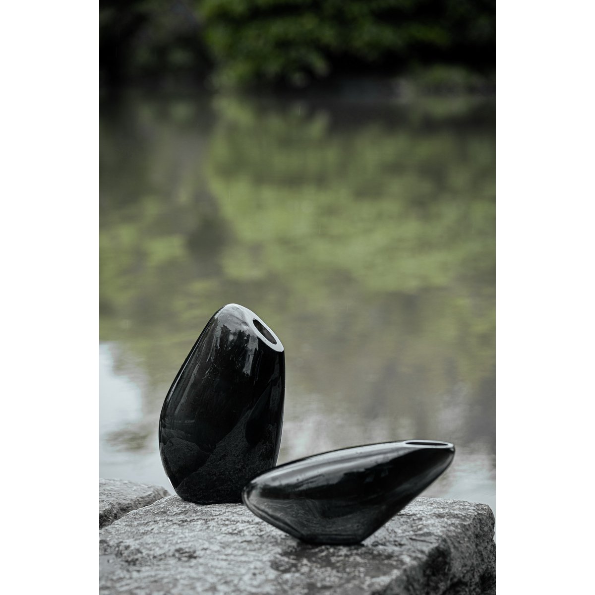 Element Accessories - Hoge moderne vaas van zeer innovatief sober design, KOOKY30GR