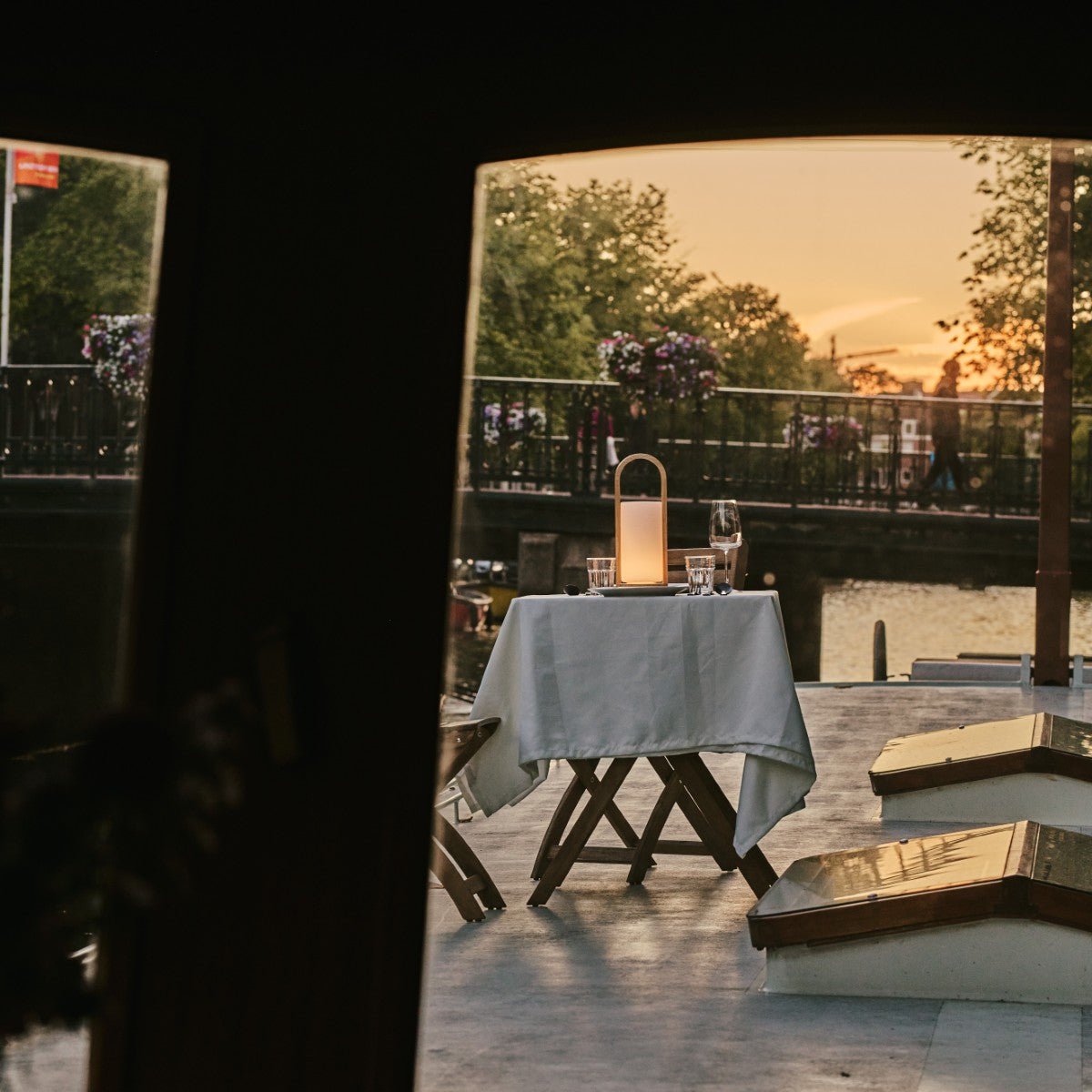 Tavellio-Amsterdam - Evie Lichtbruine Oplaadbare Houten Tafellamp – Dimbaar & Snoerloos