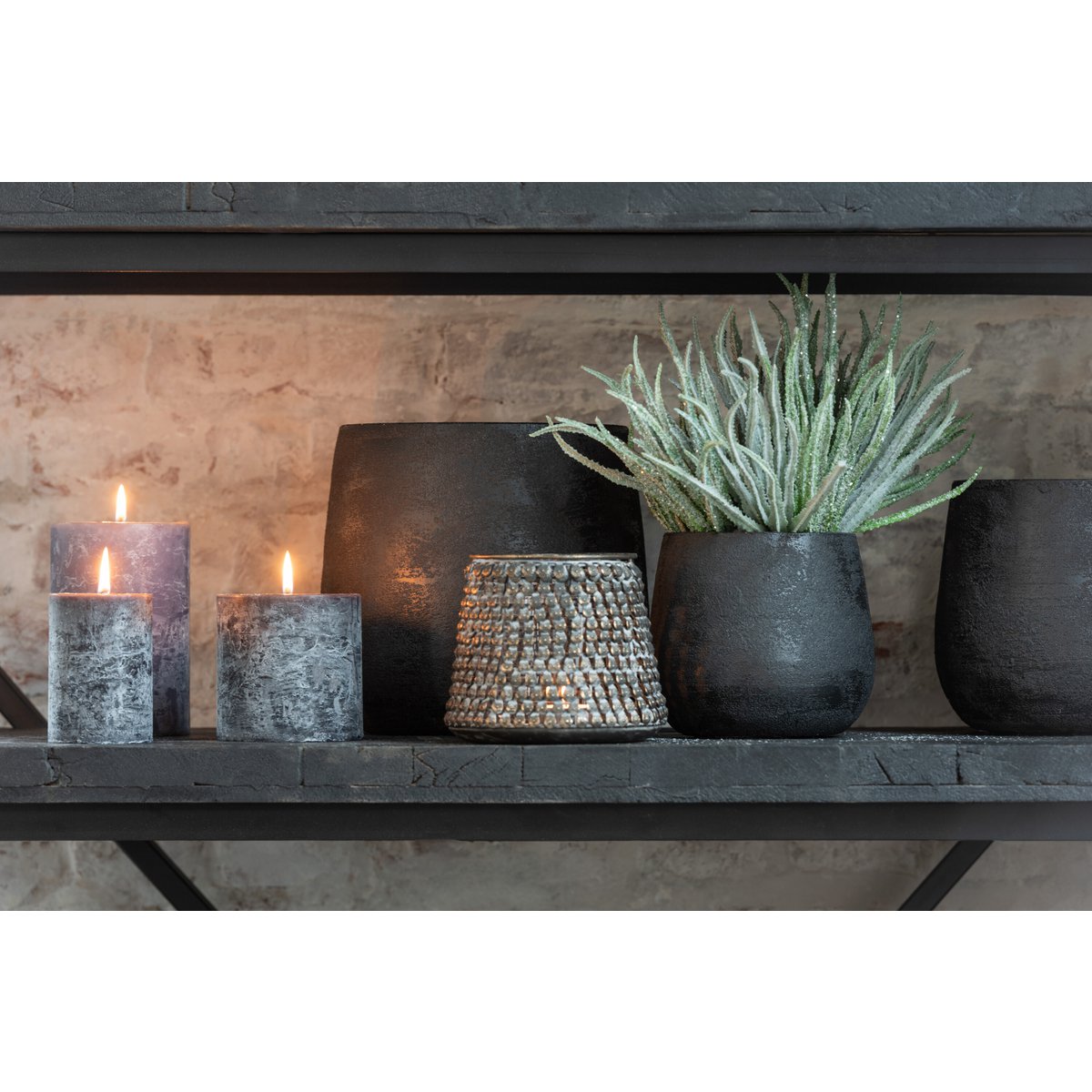 J-Line - Blumentopf Uneven Rough Keramik Schwarz Klein