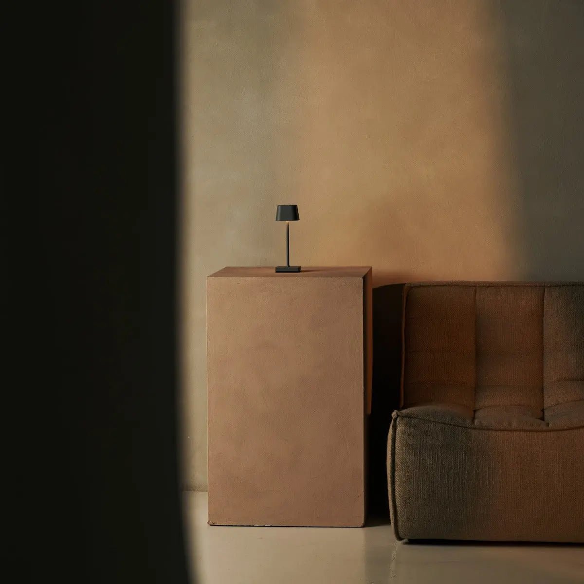 Tavellio-Amsterdam - Sarphati Mini Mouse Grijs Draadloze tafellamp | Oplaadbaar en dimbaar