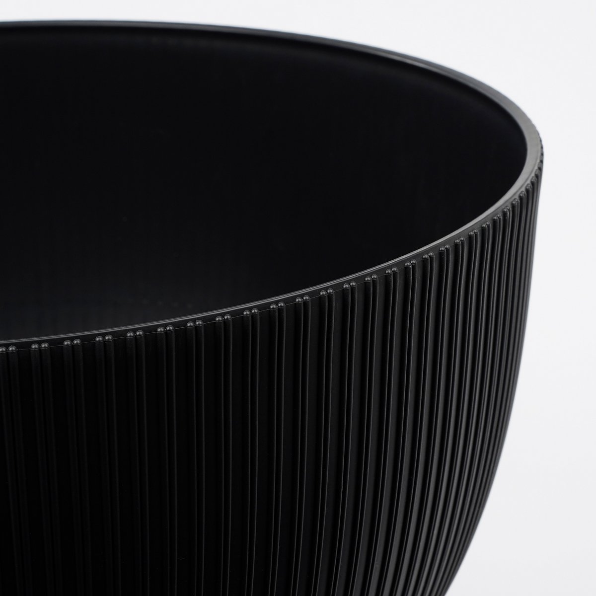 Mica Decorations - Doppio Blumentopf auf Beinen - H20,5 x Ø40 cm - Recycelter Kunststoff - FSC Mix - Schwarz