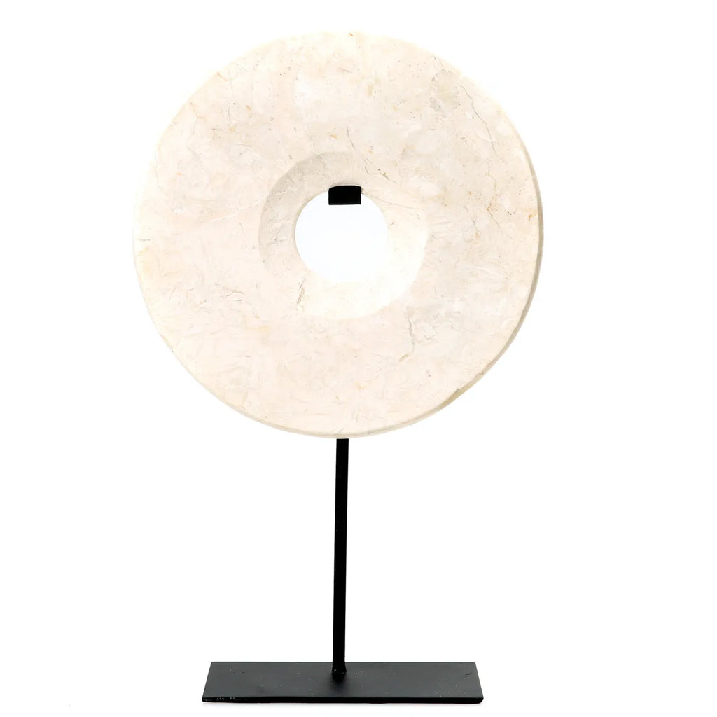 Bazar Bizar - Decoratief figuur op standaard 'Marble Disc' (Wit, L)