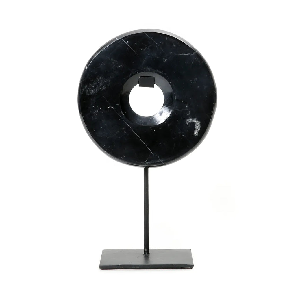 Bazar Bizar - Decoratief figuur op standaard 'Marble Disc' (Zwart, M)