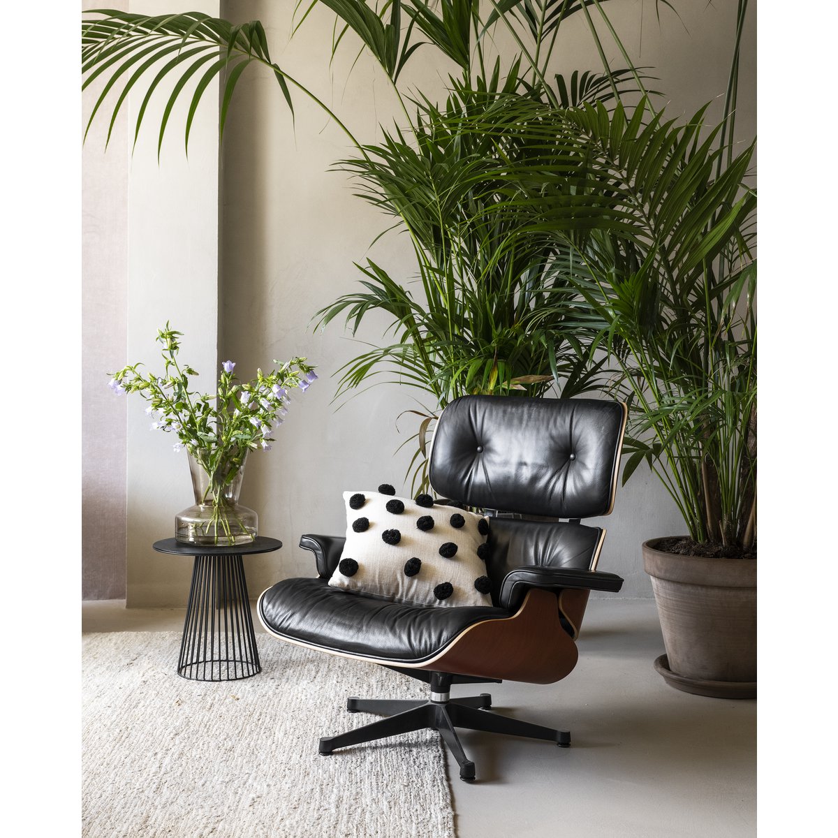 vtwonen - Vase Glass Mirre Sand Trumpet Large 26x30cm