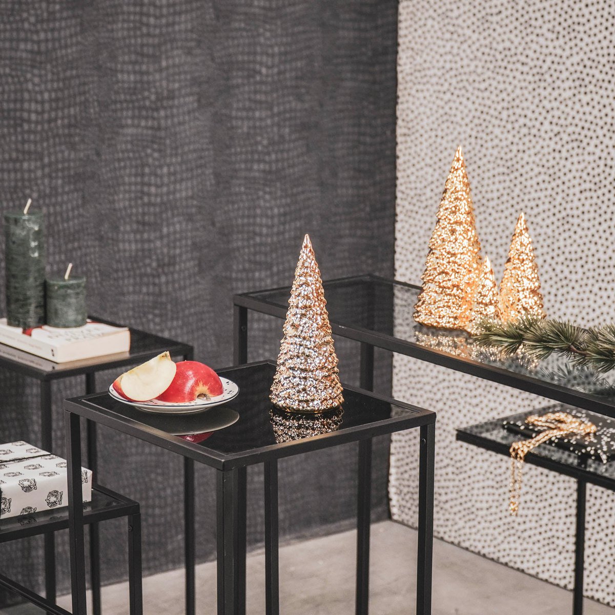 Housevitamin - Kerstornament 'Kerstboom' (24cm hoog, Goud)