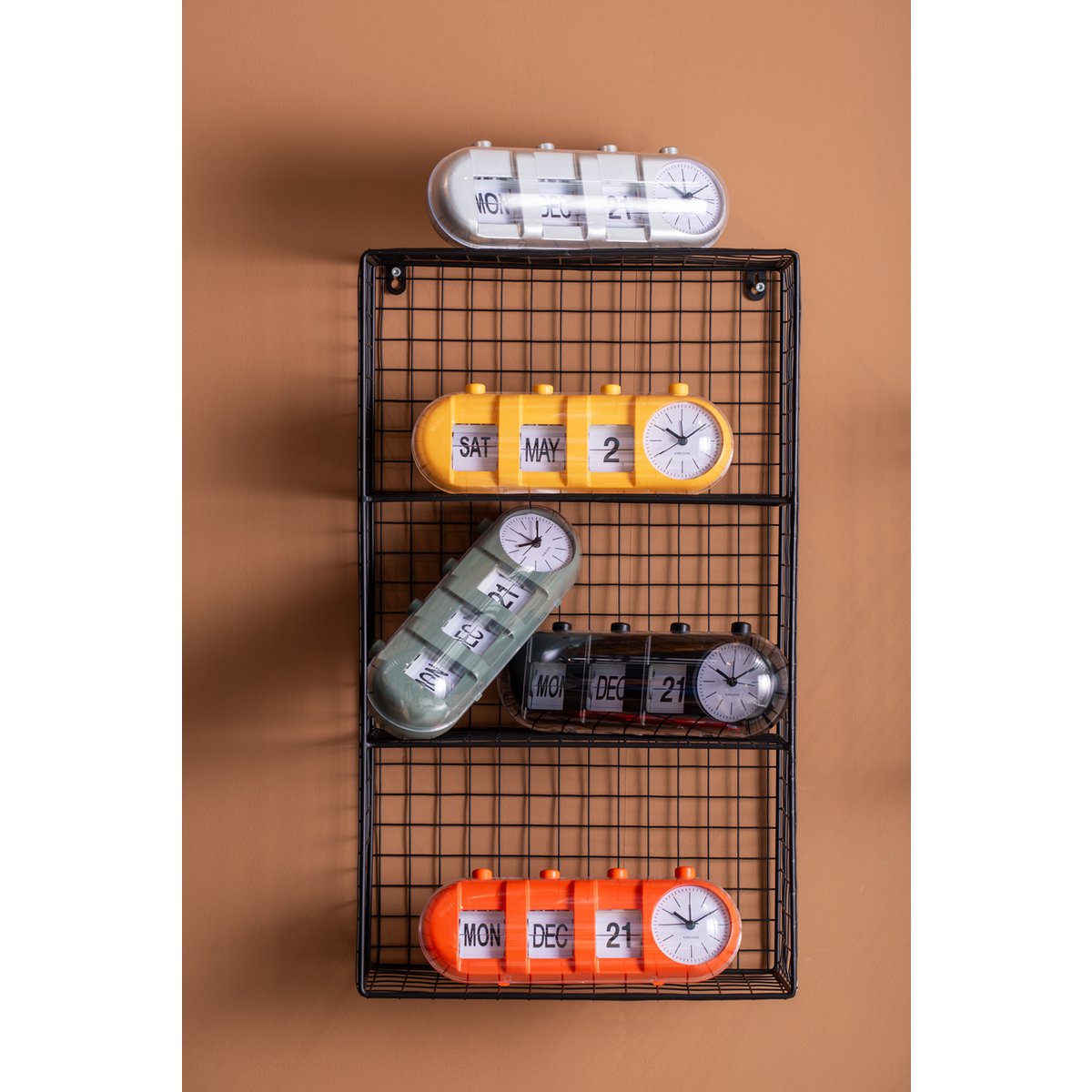 Karlsson - Wekker Retro Tube Kalender Flip