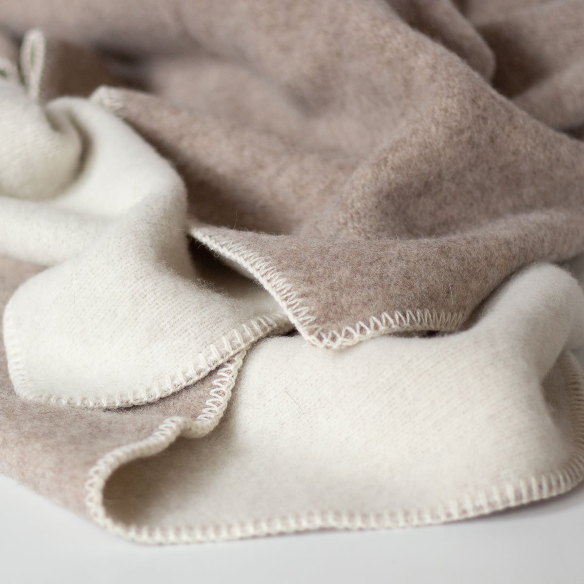 MoST Blankets - Wollen beddeken ECO FOSSIL