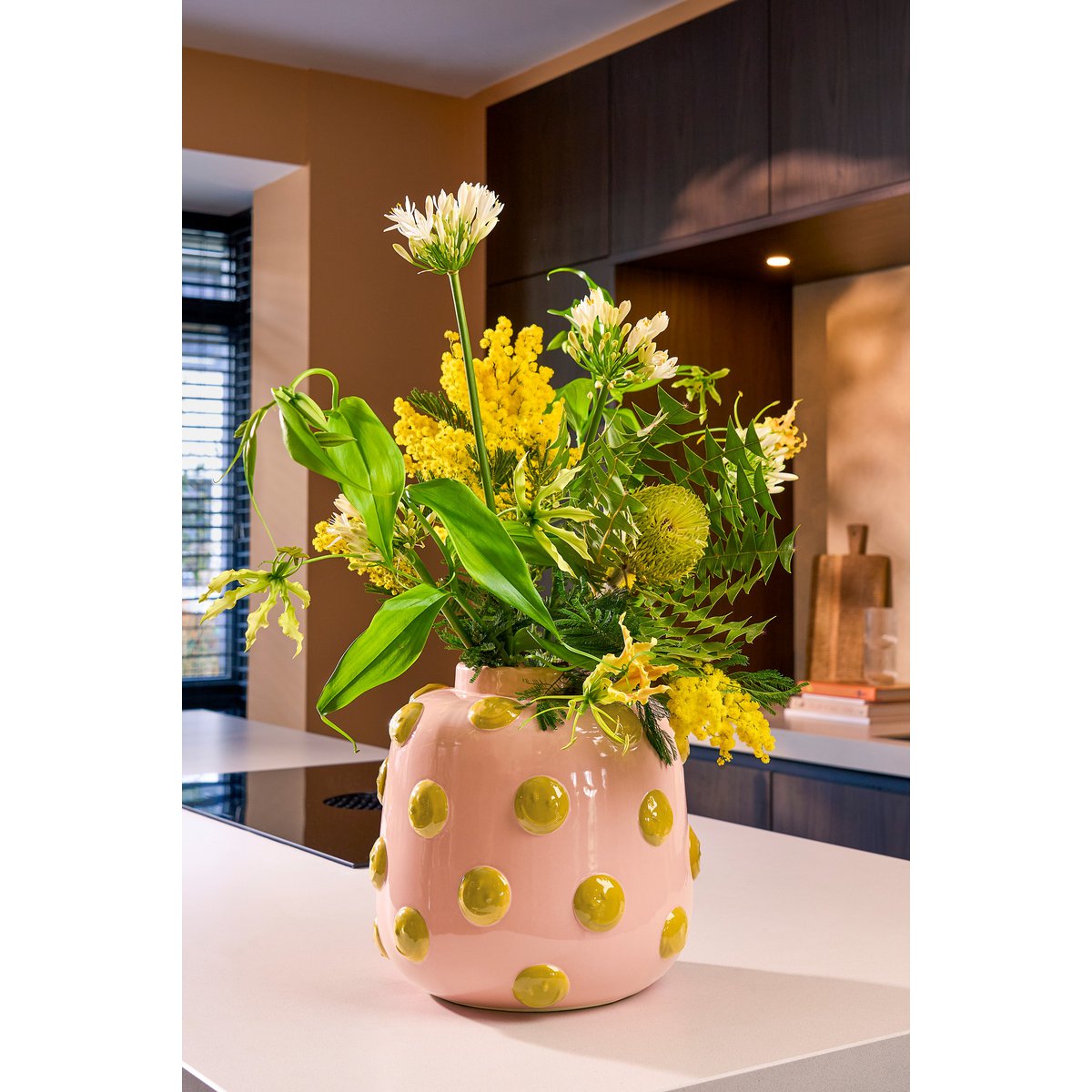 Mica Decorations - Smiley Vaas - H28 x Ø29 cm - Keramiek - Lichtroze, Oker