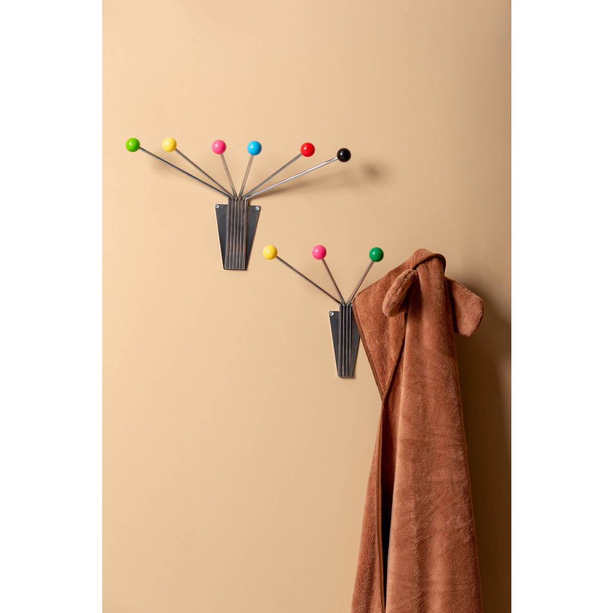 Present Time - Hutständer Neptune Chrom mit bunten Kugeln Klein