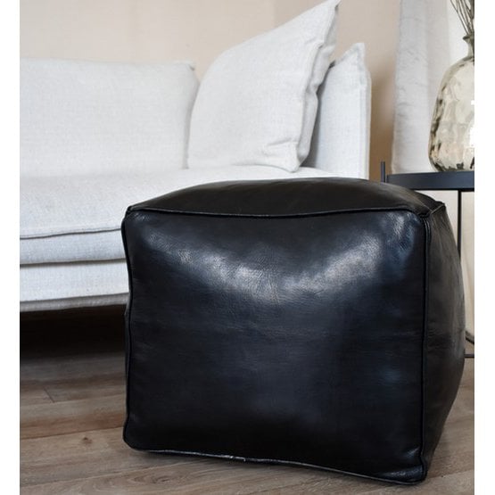 Poufs & Kissen – Quadratischer Lederpouf – schwarz – gefüllt geliefert