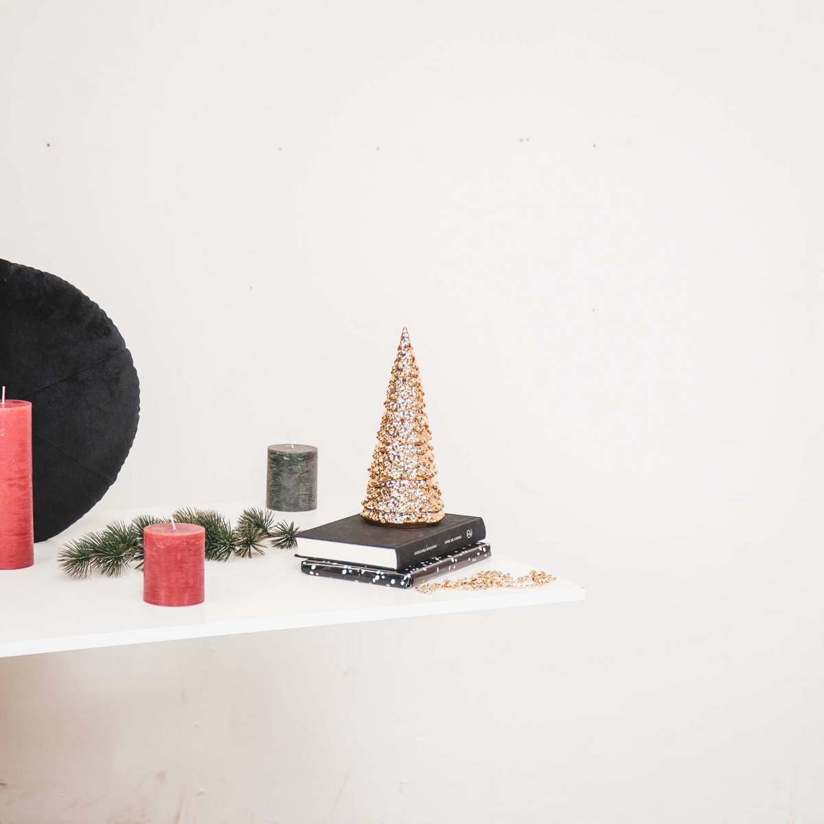 Housevitamin - Kerstornament 'Kerstboom' (20cm hoog, Goud)