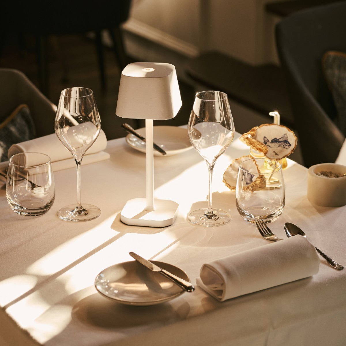 Tavellio-Amsterdam - Ava White - Oplaadbare tafellamp | Stijlvol, draadloos en dimbaar