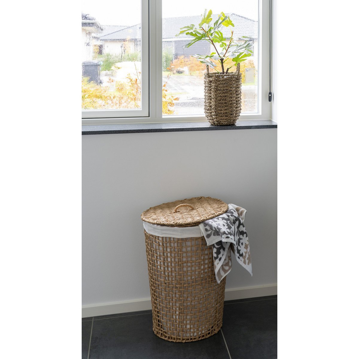 House Nordic - Pomal Laundry Basket - Panier à linge, papier, marron clair/blanc, ø42x56 cm