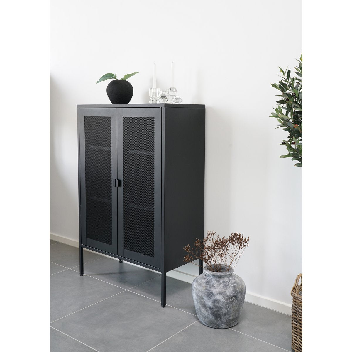 House Nordic - Melbourne Display Cabinet - Vitrine en noir avec porte grillagée