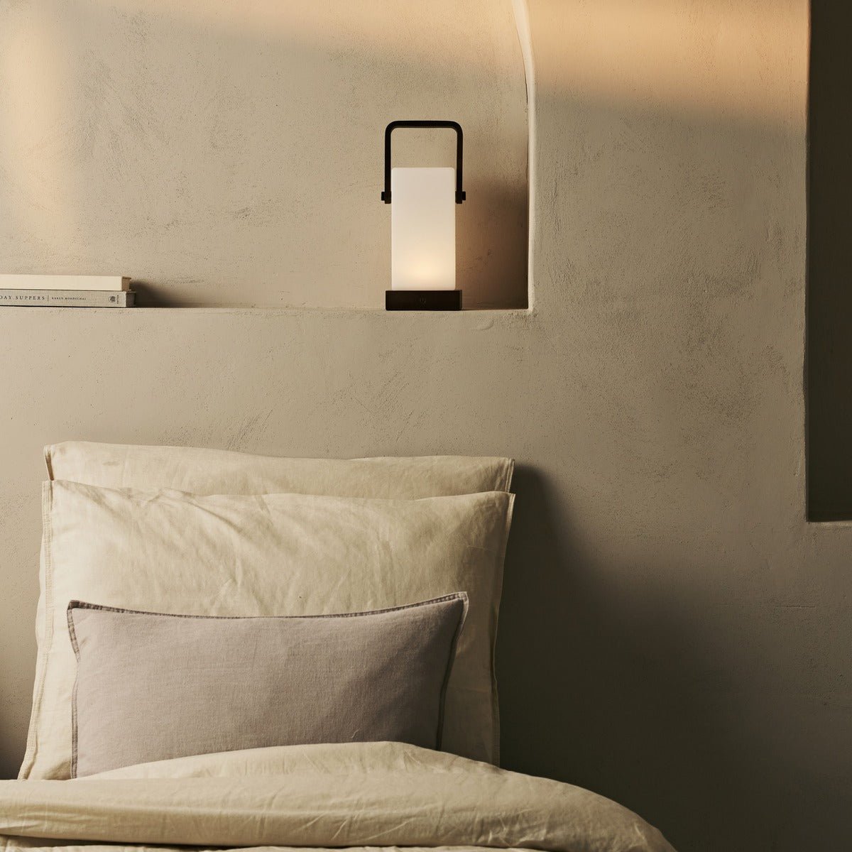 Tavellio-Amsterdam - Harper Donkerbruine Houten Lamp – Snoerloze Oplaadbare Tafellamp met Handvat