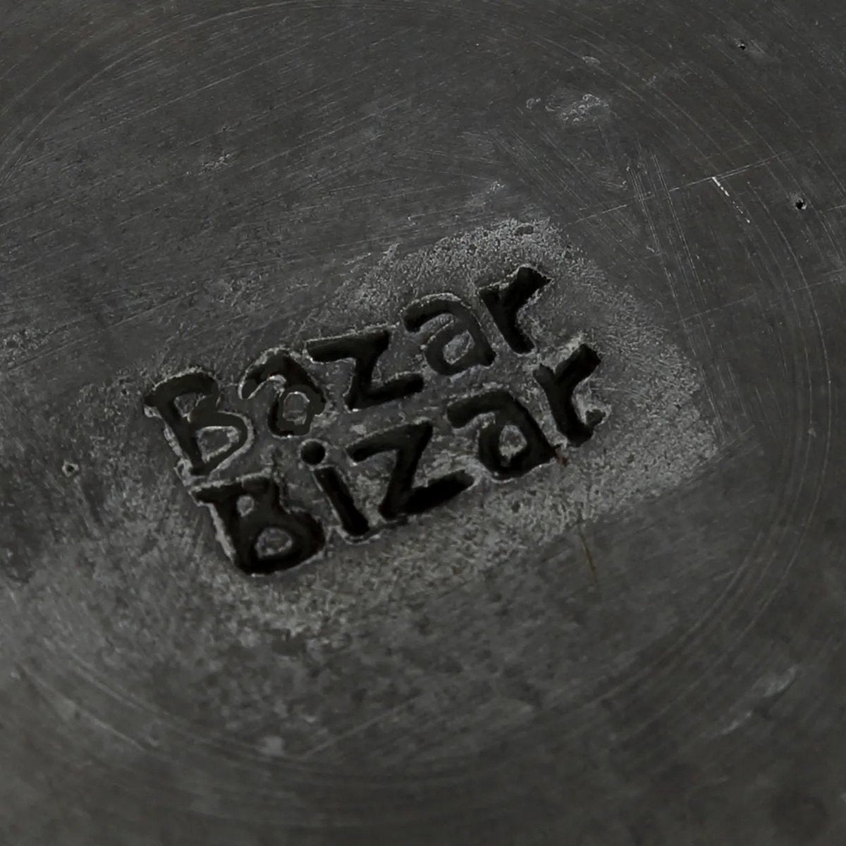 Bazar Bizar - Pot 'Burned' (Zwart)