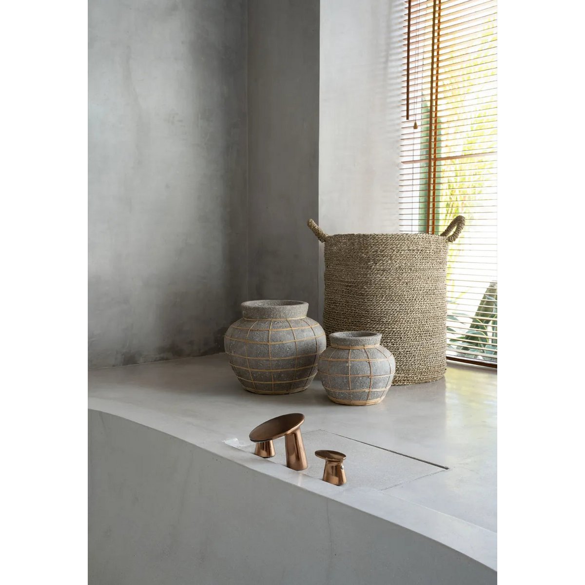 Bazar Bizar - Vase 'Belly' (Beton Natur, S)