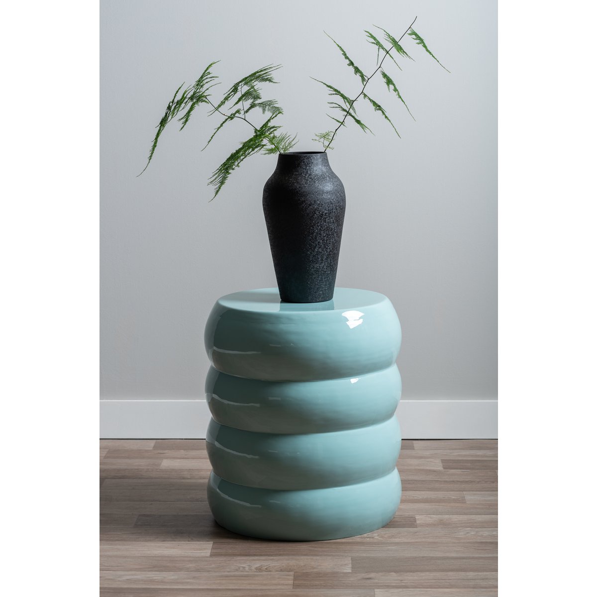 Present Time – Vase Boaz Cone Wide – PT4223BK