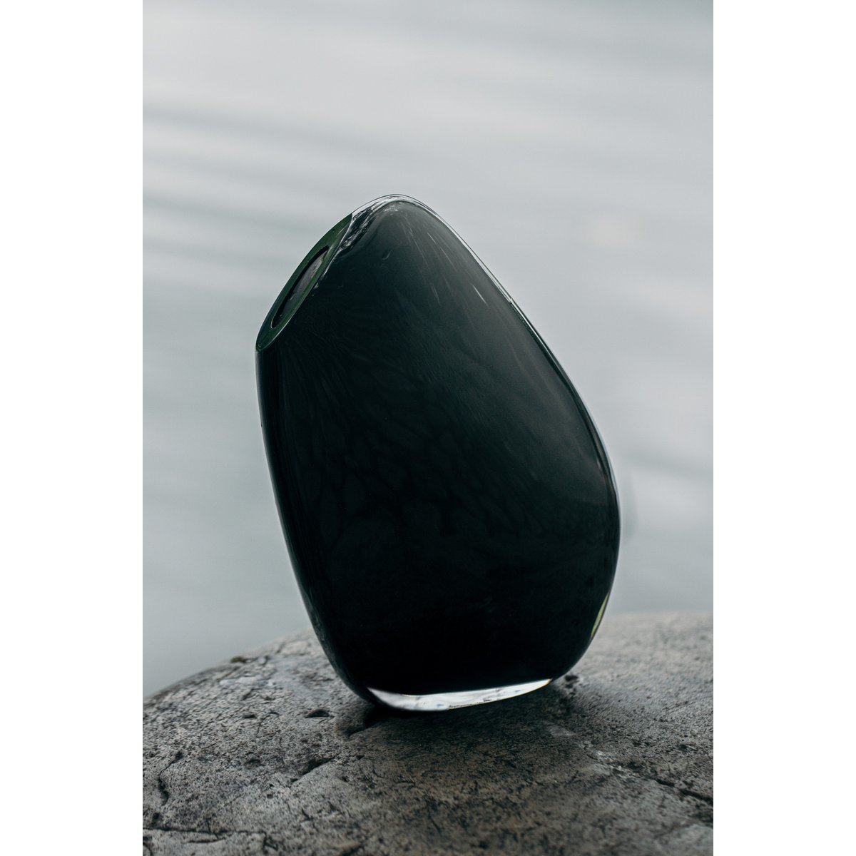 Element Accessories - Hoge moderne vaas van zeer innovatief sober design, KOOKY30GR