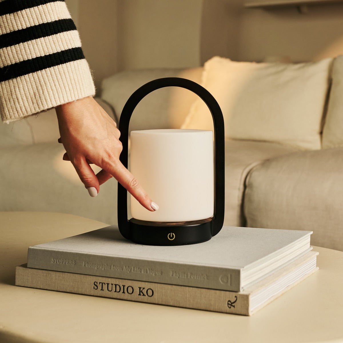 Tavellio-Amsterdam - George donkerbruine houten lamp – oplaadbaar, dimbaar en draagbaar