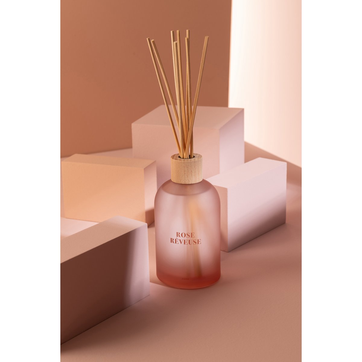 J-Line - Huile parfumée + Sticks - Accords Essentiels - Rose Rêveuse - Rose