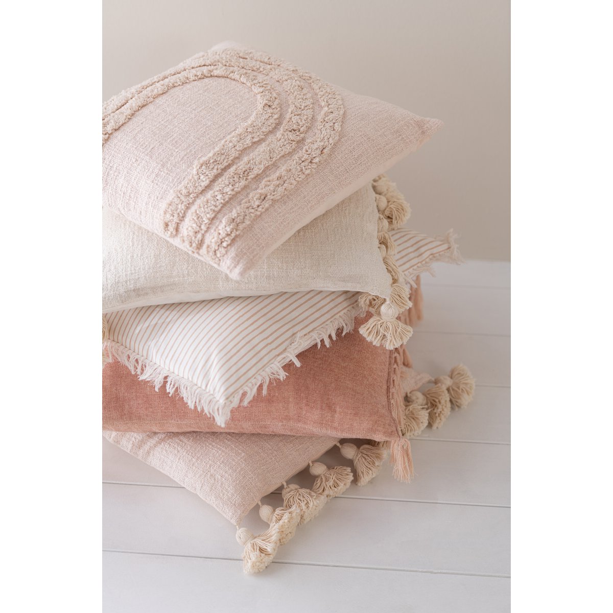 J-Line - Coussin Pompon - Coton - Pêche