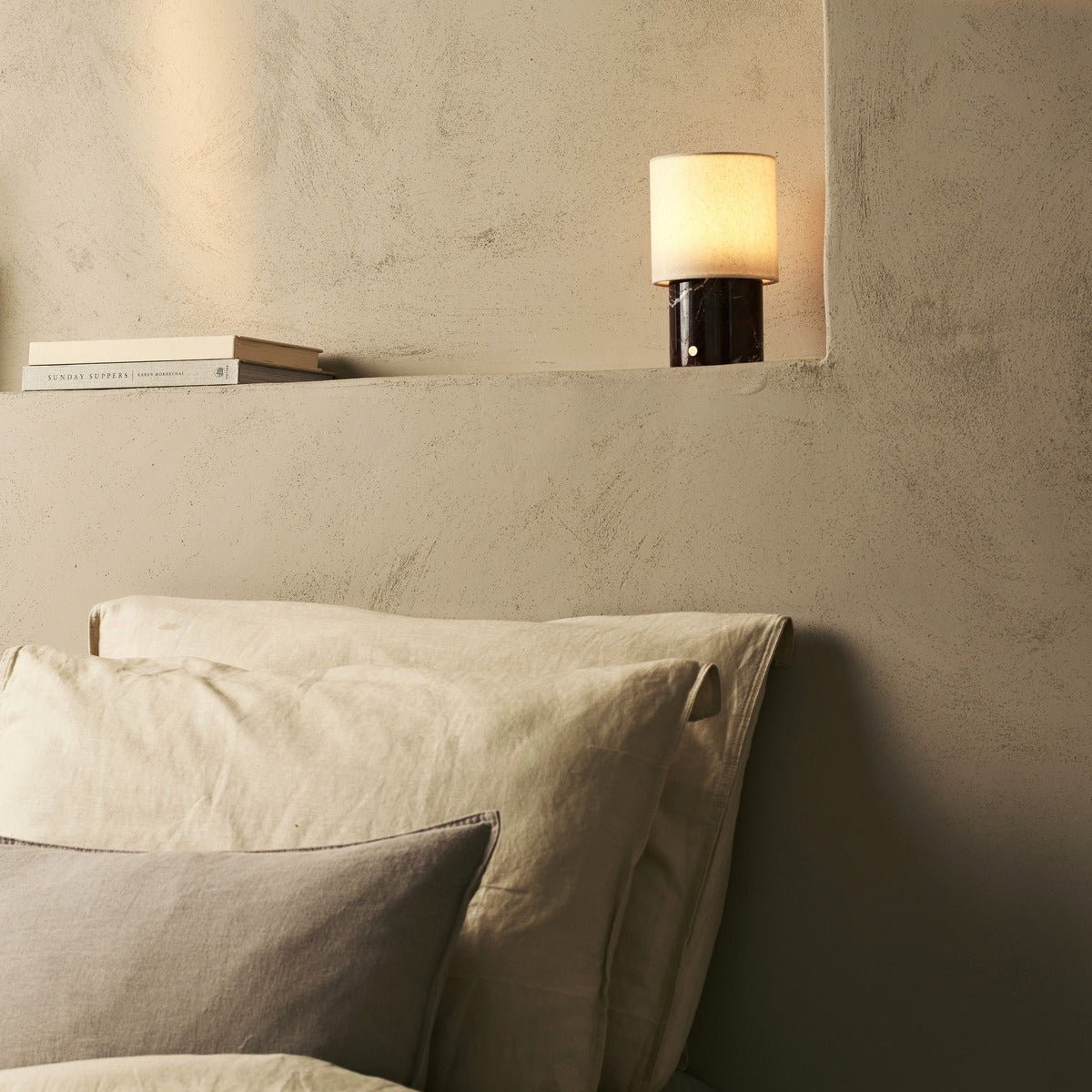 Tavellio-Amsterdam - Onoda Black / Nero Marquina - Marmeren oplaadbare tafellamp - met linnen verwisselbare lampenkap en oplaadbaar ontwerp