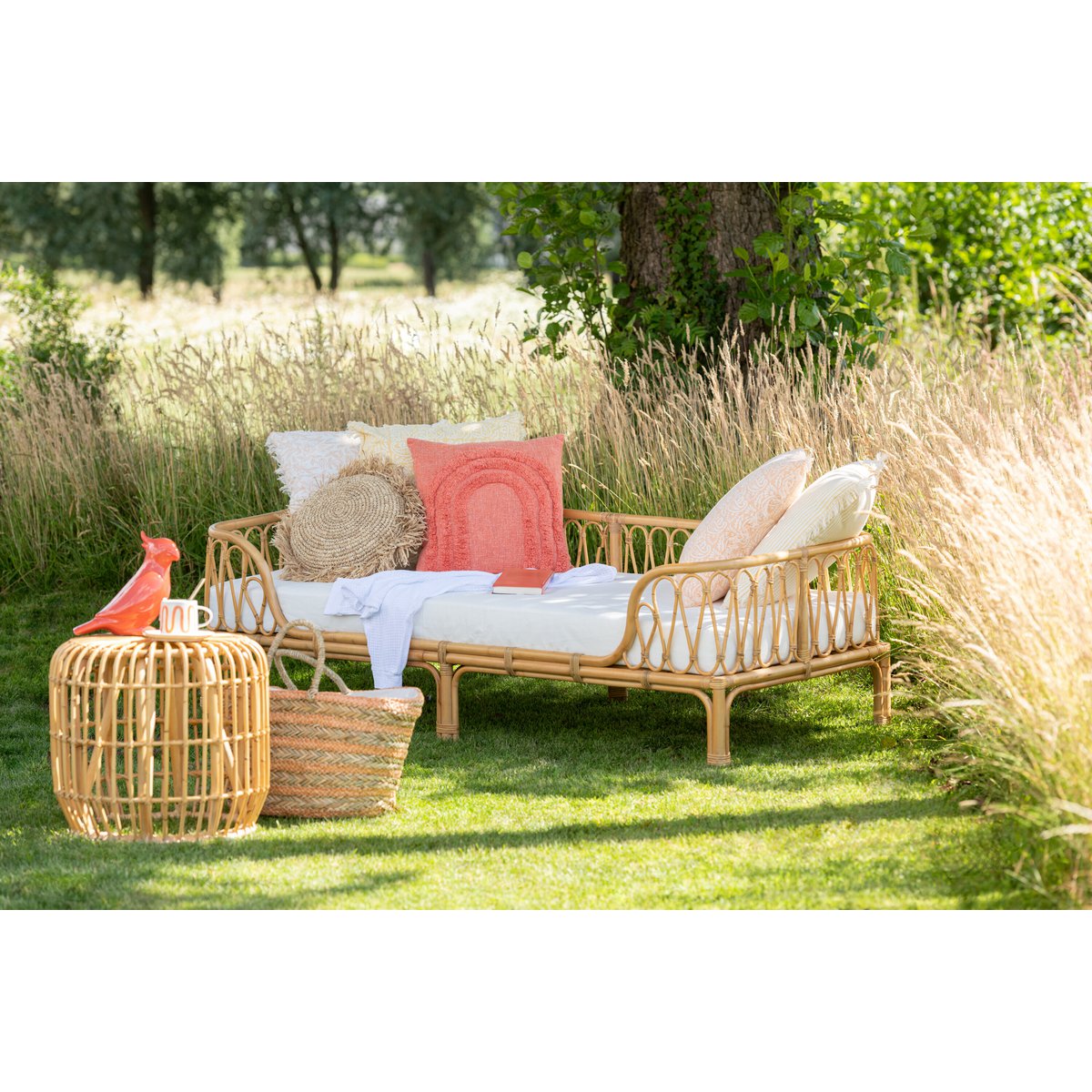 J-Line – Couchtisch Sirine – Rattan/Holz – Natur